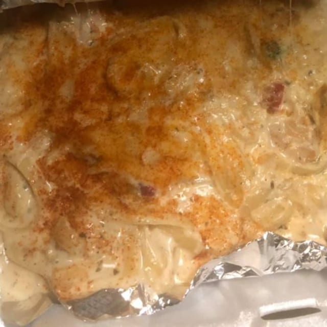 Chicken Alfredo.